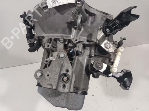 Used Gearbox PEUGEOT 208 I (CA_, CC_) 1.4 HDi (68 hp) 30120488