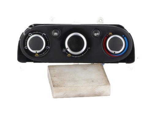 climate-control-renault-clio-iv-bh_-2012-2013-2014-2015-2016-2017-2018-2019-2020-2021-31939288 main image