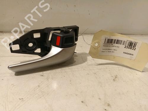 Used Front right interior door handle TOYOTA PRIUS PLUS (_W4_) 1.8 Hybrid (ZVW40W, ZVW41W) (136 hp) 15722511