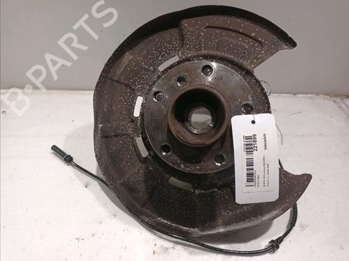 Used Left rear steering knuckle BMW X5 (E70) xDrive 30 d (235 hp) 15841534