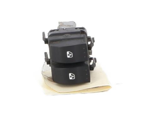 Used Switch RENAULT SCÉNIC II (JM0/1_) 1.5 dCi (JM1E, JM16) (106 hp) 29382433