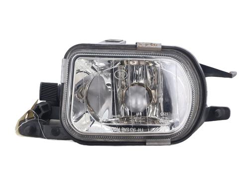 right-front-fog-light-mercedes-benz-c-class-w203-2000-2001-2002-2003-2004-2005-2006-2007-36595268 main image