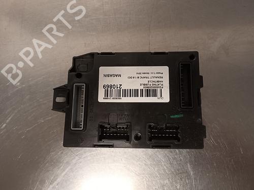 Used Fuse box RENAULT TRAFIC III Van (FG_) 1.6 dCi 120 (FGMB) (120 hp) 21781571