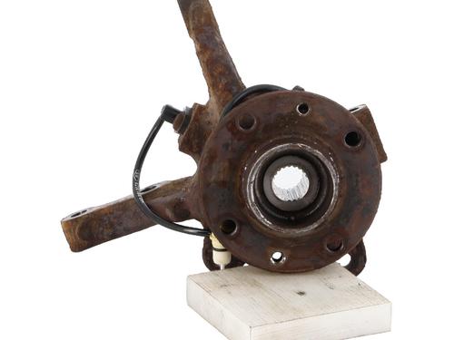 Used Left front steering knuckle RENAULT CLIO II (BB_, CB_) 1.2 (BB0A, BB0F, BB10, BB1K, BB28, BB2D, BB2H, CB0A,... (58 hp) 24483129