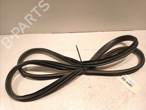 Used Rubber door seal RENAULT MEGANE E-TECH SUV EV60 (BNJ1) (218 hp) 18476575