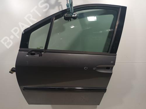 Used Left front door Left front door 36797497 36797497