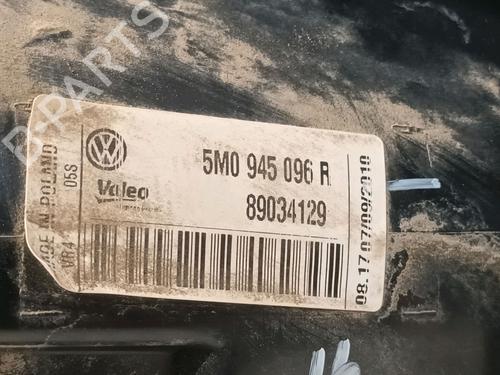 Right taillight VW GOLF PLUS V (5M1, 521) 1.6 TDI | BP16159155C35 