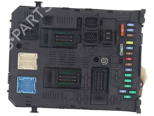 Zekeringkast CITROËN C5 III (RD_) 2.0 HDi 140 (RDRHF8, RDRHFA, RDRHA8, RDRHAJ) (140 hp) 28418943