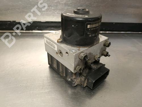 Used ABS pump PEUGEOT 206 Hatchback (2A/C) 1.9 D (69 hp) 11963552
