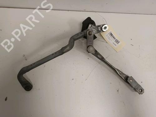 Used Front wipers mechanism TOYOTA YARIS (_P13_) 1.0 (KSP130_, KSP130) (69 hp) 14870040