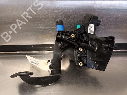 Clutch pedal RENAULT TRAFIC III Van (FG_) 1.6 dCi 120 (FGMB, FGMC) | BP21781574I13 