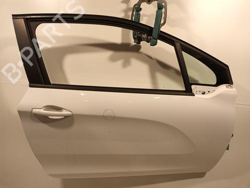 Used Right front door PEUGEOT 208 I (CA_, CC_) 1.2 VTi 68 / PureTech 68 (68 hp) 31636378