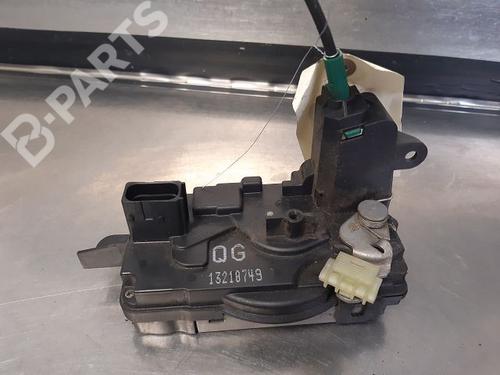 Used Front right lock OPEL ZAFIRA / ZAFIRA FAMILY B (A05) 1.9 CDTI (M75) (100 hp) 9334899