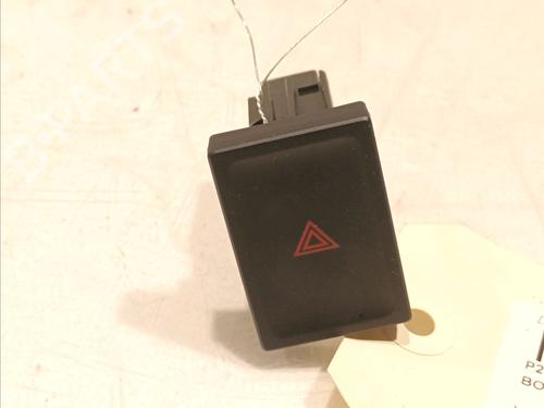 Used Warning switch VW TRANSPORTER T6 Van (SGA, SGH, SHA, SHH) 2.0 TDI (204 hp) 16520801