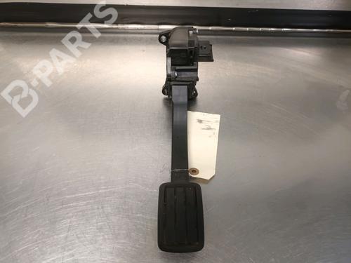 Used Pedal PEUGEOT 308 II (LB_, LP_, LW_, LH_, L3_) 1.6 HDi (92 hp) 10562765