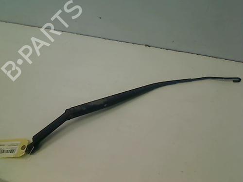 Used Front windshield wiper arm KIA SPORTAGE II (JE_, KM_) 2.0 CRDi 4WD (113 hp) 14869472