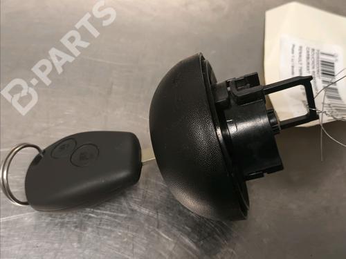 Used Fuel flap Fuel flap RENAULT TWINGO II (CN0_) 1.2 16V (CN0K, CN0V, CN0A) (76 hp) 10683105 10683105