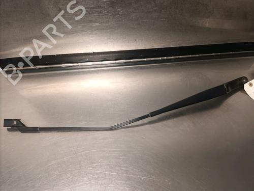 Used Front windshield wiper arm VW TOURAN (1T1, 1T2) 1.9 TDI (105 hp) 14869651