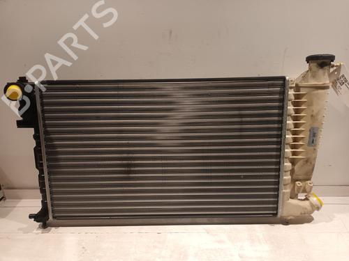 Used Water radiator PEUGEOT 306 Hatchback (7A, 7C, N3, N5) 1.6 (89 hp) 30870962
