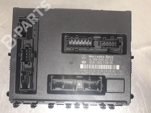 fuse-box-mercedes-benz-b-class-sports-tourer-w245-b-180-cdi-245207-2005-2006-2007-2008-2009-2010-2011-9320745 main image