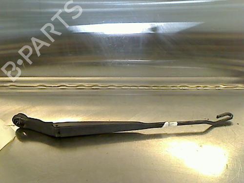 Used Front windshield wiper arm RENAULT MEGANE II Saloon (LM0/1_) 1.9 dCi (LM0G, LM1G, LM2C) (120 hp) 20599312