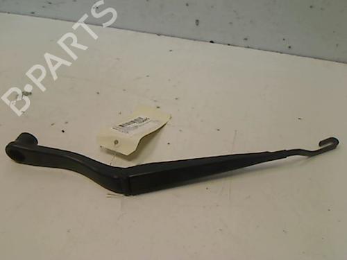 Used Front windshield wiper arm CHRYSLER PT CRUISER (PT_) 2.2 CRD (121 hp) 15741939