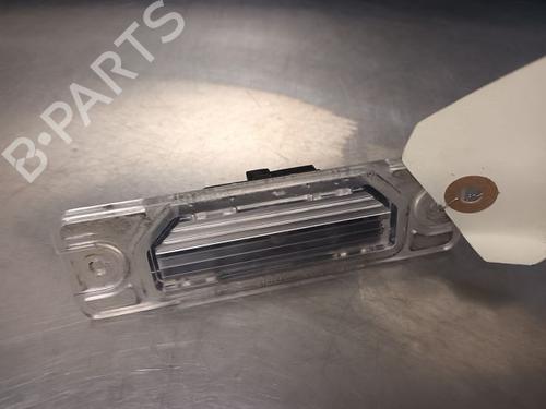 Used Licence plate light RENAULT KOLEOS I (HY_) 2.0 dCi (HY0K) (150 hp) 15273662