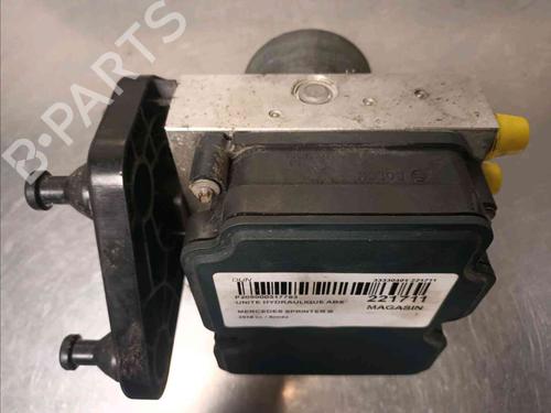 ABS pump MERCEDES-BENZ SPRINTER 3-t Van (B910) 211 CDI (910.621, 910.623) | BP20603709M43 