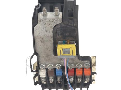 Used Fuse box PEUGEOT 308 CC (4B_) 2.0 HDi (140 hp) 28688868