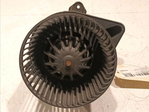 Heater blower motor OPEL VIVARO A Van (X83) 2.0 CDTI (F7) | BP18058063M62 