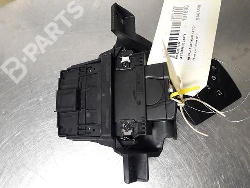 Used Card reader RENAULT SCÉNIC III (JZ0/1_) 1.5 dCi (110 hp) 9325403