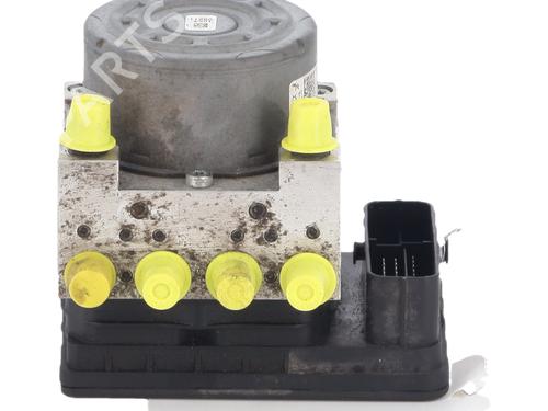 Used ABS pump ABS pump PEUGEOT 2008 II (UD_, US_, UY_, UJ_, UR_, UC_) 1.5 BlueHDI 110 (UDYHSK) (110 hp) 39572933 39572933