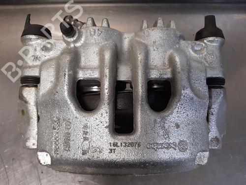 Used Right front brake caliper RENAULT MASTER III Van (FV) 2.3 dCi 135 FWD (FV0N, FV08, FV06, FV00) (136 hp) 14862911
