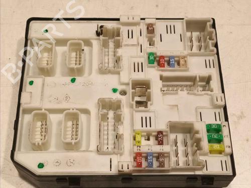 Used Fuse box RENAULT SCÉNIC III (JZ0/1_) 1.6 dCi (JZ00, JZ12) (130 hp) 30338511