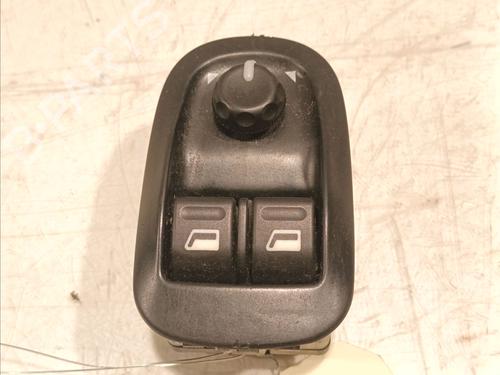 Used Switch PEUGEOT 206 Hatchback (2A/C) 1.4 i (75 hp) 16130465
