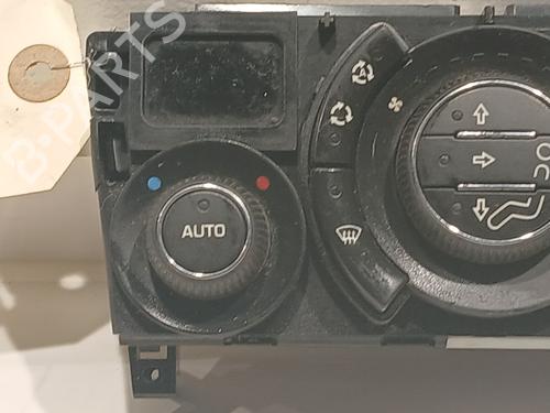Climate control PEUGEOT 5008 (0U_, 0E_) 1.6 HDi | BP20671168I5 