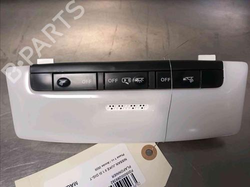 BP21605159I8 main image