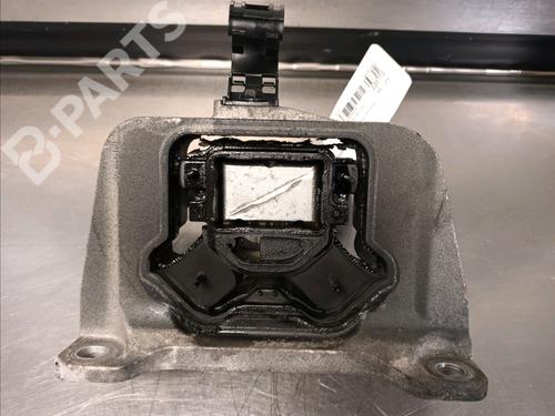 Used Engine mount RENAULT MASTER III Van (FV) 2.3 dCi 110 FWD (FV0R, FV0W, FV1A) (110 hp) 10683098