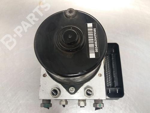 Used ABS pump FORD FOCUS II (DA_, HCP, DP) 1.6 TDCi (90 hp) 9322662