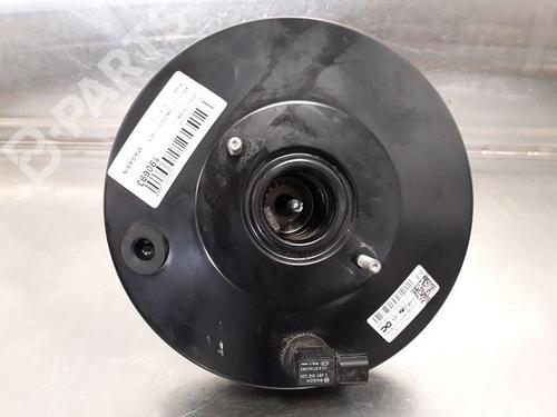 Used Servo brake RENAULT TWINGO III (BCM_, BCA_) 1.0 SCe 70 (71 hp) 9324715