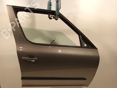 Used Right front door Right front door SKODA YETI (5L) 2.0 TDI (140 hp) 33810576 33810576