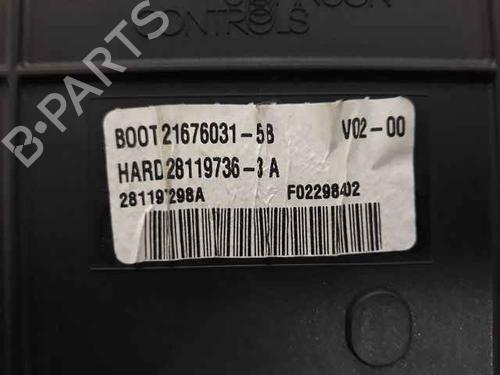 Fuse box PEUGEOT 407 Coupe (6C_) 2.7 HDi | BP30170484E1