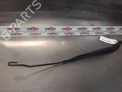 Used Front windshield wiper arm NISSAN PRIMERA Hatchback (P12) 1.9 dCi (120 hp) 20600608