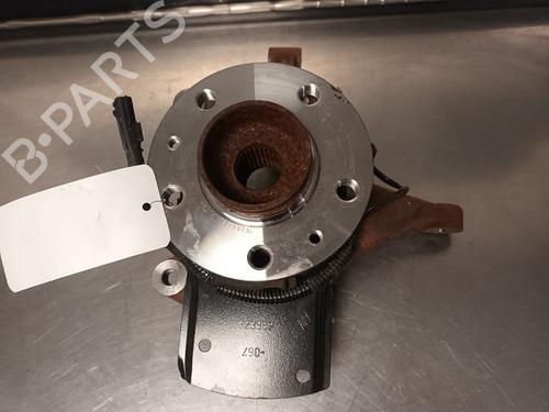 Used Left front steering knuckle RENAULT TRAFIC III Bus (JG_) [2014-2025]  21123726