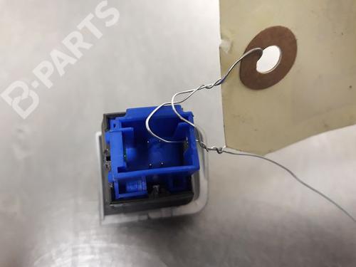 Warning switch PEUGEOT 208 I (CA_, CC_) 1.2 VTi 68 / PureTech 68 | BP9324812I22 