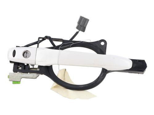 Used Front left exterior door handle Front left exterior door handle PEUGEOT 4008 1.6 HDi AWC (114 hp) 36035540 36035540