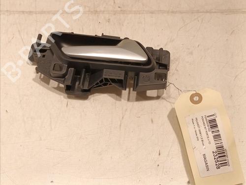 Used Rear right interior door handle PEUGEOT 3008 II SUV (MC_, MR_, MJ_, M4_) 1.5 BlueHDi 130 (131 hp) 17100508
