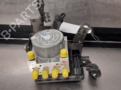 Used ABS pump RENAULT MEGANE IV Hatchback (B9A/M/N_) 1.6 dCi 130 (B9A4) (130 hp) 20601156