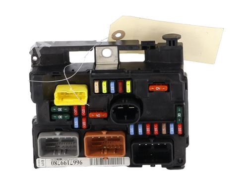 Used Fuse box CITROËN C3 II (SC_) 1.4 HDi 70 (SC8HZC, SC8HR0, SC8HP4) (68 hp) 25780235