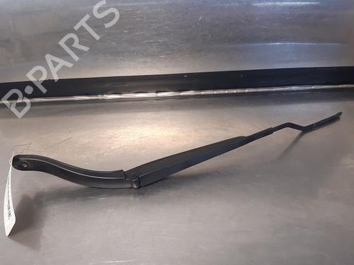 Used Front windshield wiper arm RENAULT MEGANE IV Hatchback (B9A/M/N_) 1.6 dCi 130 (B9A4) (130 hp) 14869805